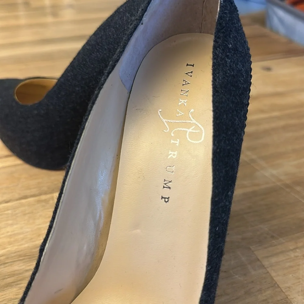 IVANKA TRUMP platform pumps